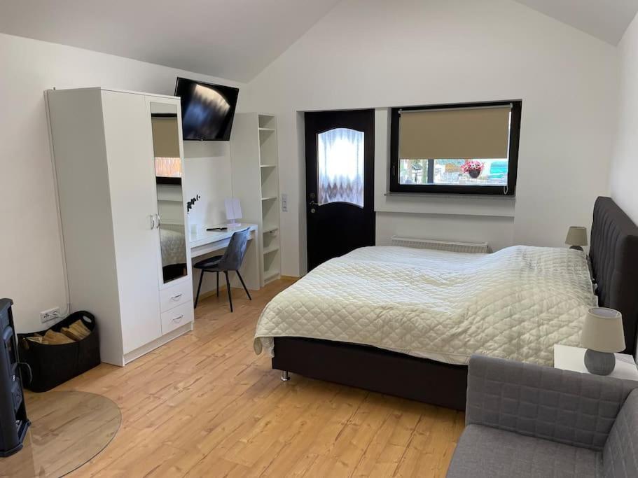 Appartement Zur Wied Oberlahr Екстериор снимка